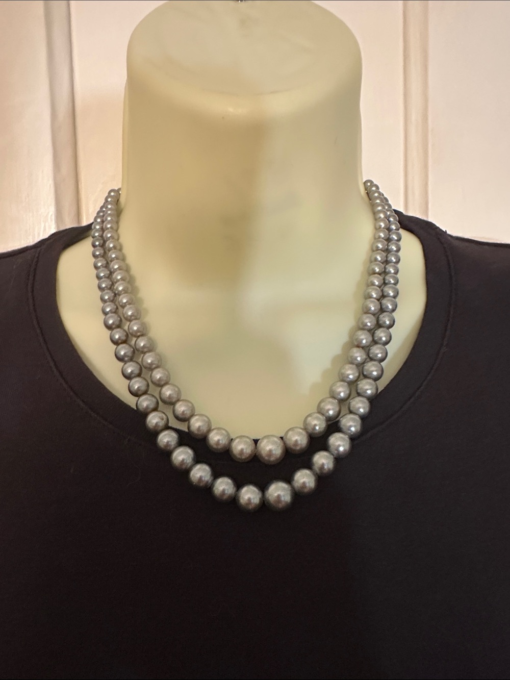 Vintage Mid Century Gray Pearl Double Strand Beaded Necklace